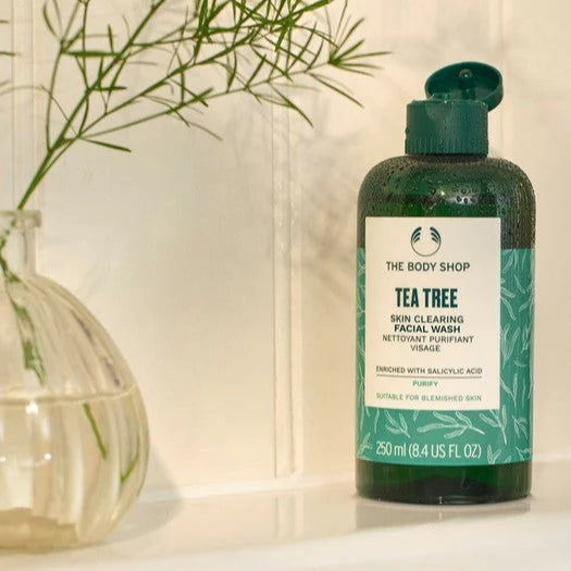 The Body Shop Tea Tree Skin Clearing Facial Wash 250ml